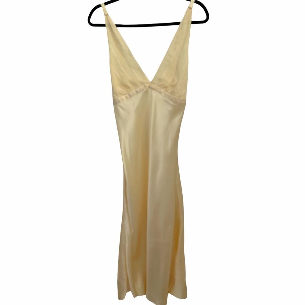 Oscar de la Renta Satin Charmeuse Sleeveless Gown